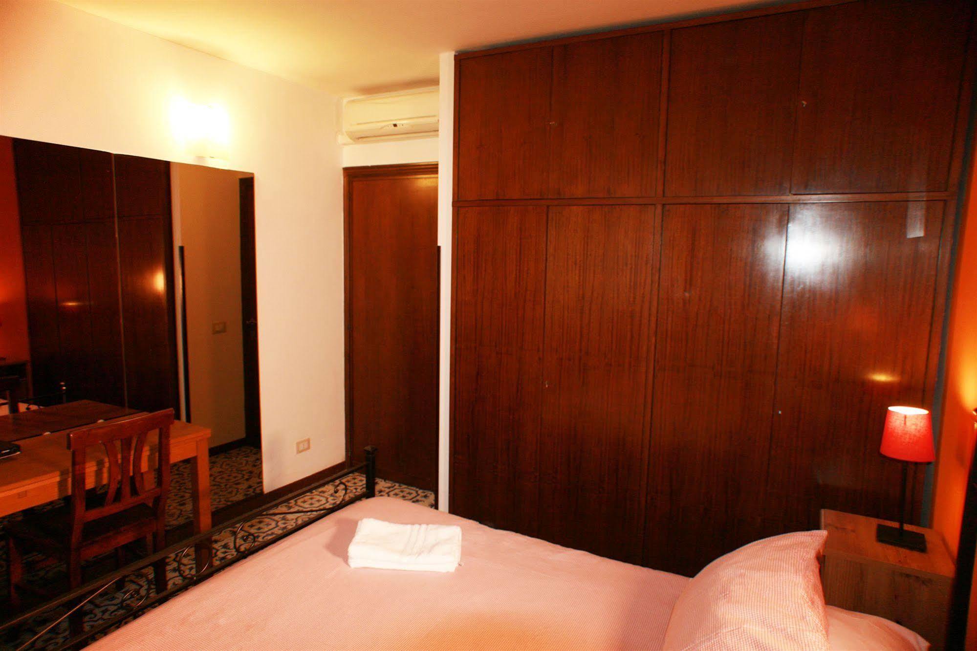 Macao Rooms Rome Bagian luar foto